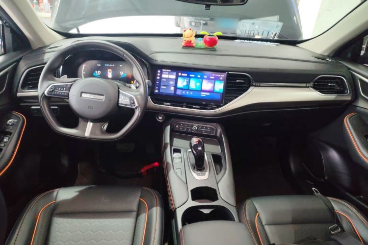 Used Haval F7 2021 1.5T Two-Wheel Drive iXuan Center Console