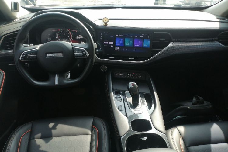 Used Haval F7 2021 2.0T All-Wheel Drive iJoy Center Console
