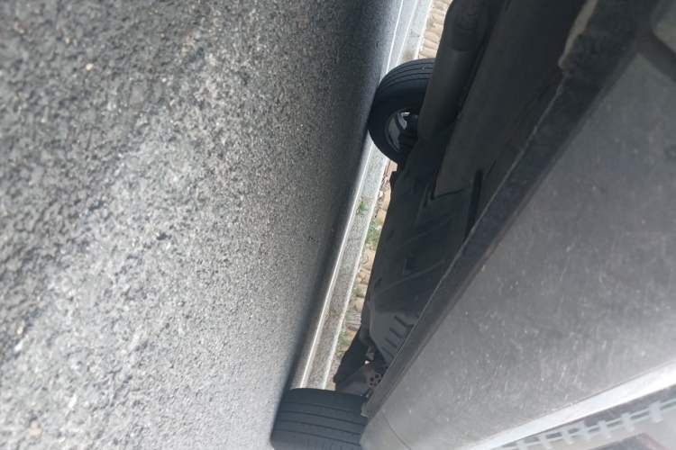 Used Haval F7 2021 2.0T Two-Wheel Drive i-Van Chassis Front Left