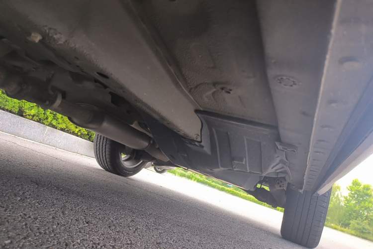 Used Haval F7 2021 2.0T Two-Wheel Drive i-Van Chassis Front Left