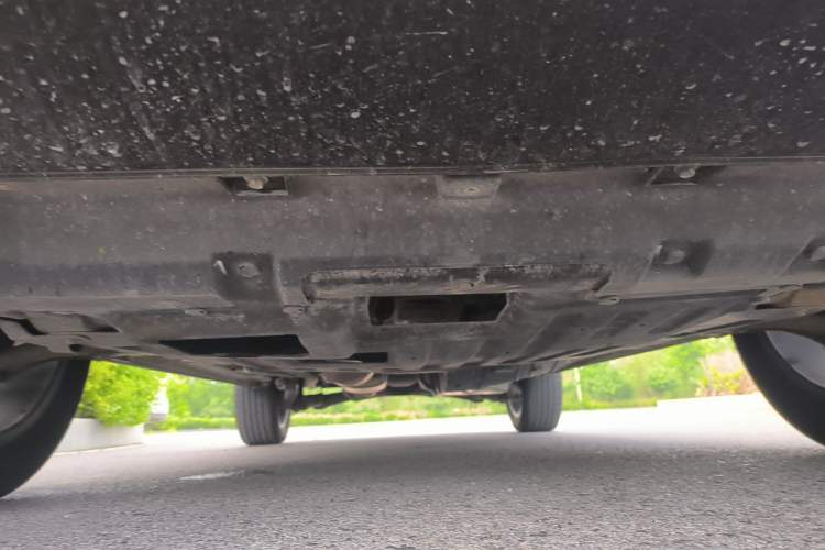 Used Haval F7 2021 2.0T Two-Wheel Drive i-Van Chassis Front