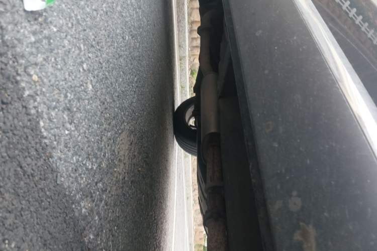 Used Haval F7 2021 2.0T Two-Wheel Drive i-Van Chassis Front Right