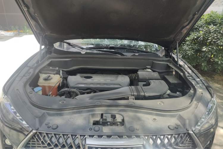 Used Haval F7 2021 2.0T Two-Wheel Drive i-Active Engine Bay