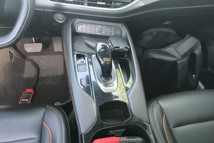 Used Haval F7 2021 2.0T All-Wheel Drive iJoy Gear Lever