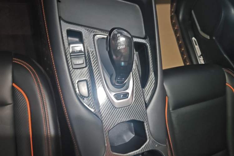 Used Haval F7 2021 1.5T Two-Wheel Drive iXuan Gear Lever