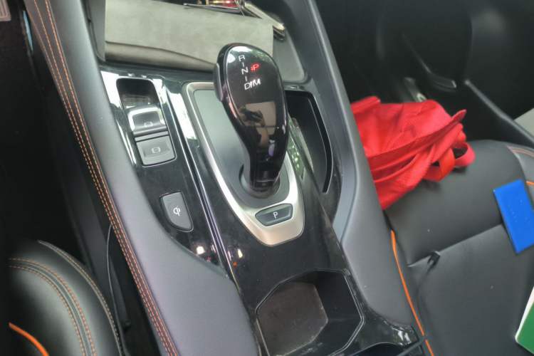 Used Haval F7 2021 2.0T Two-Wheel Drive i-Van Gear Lever