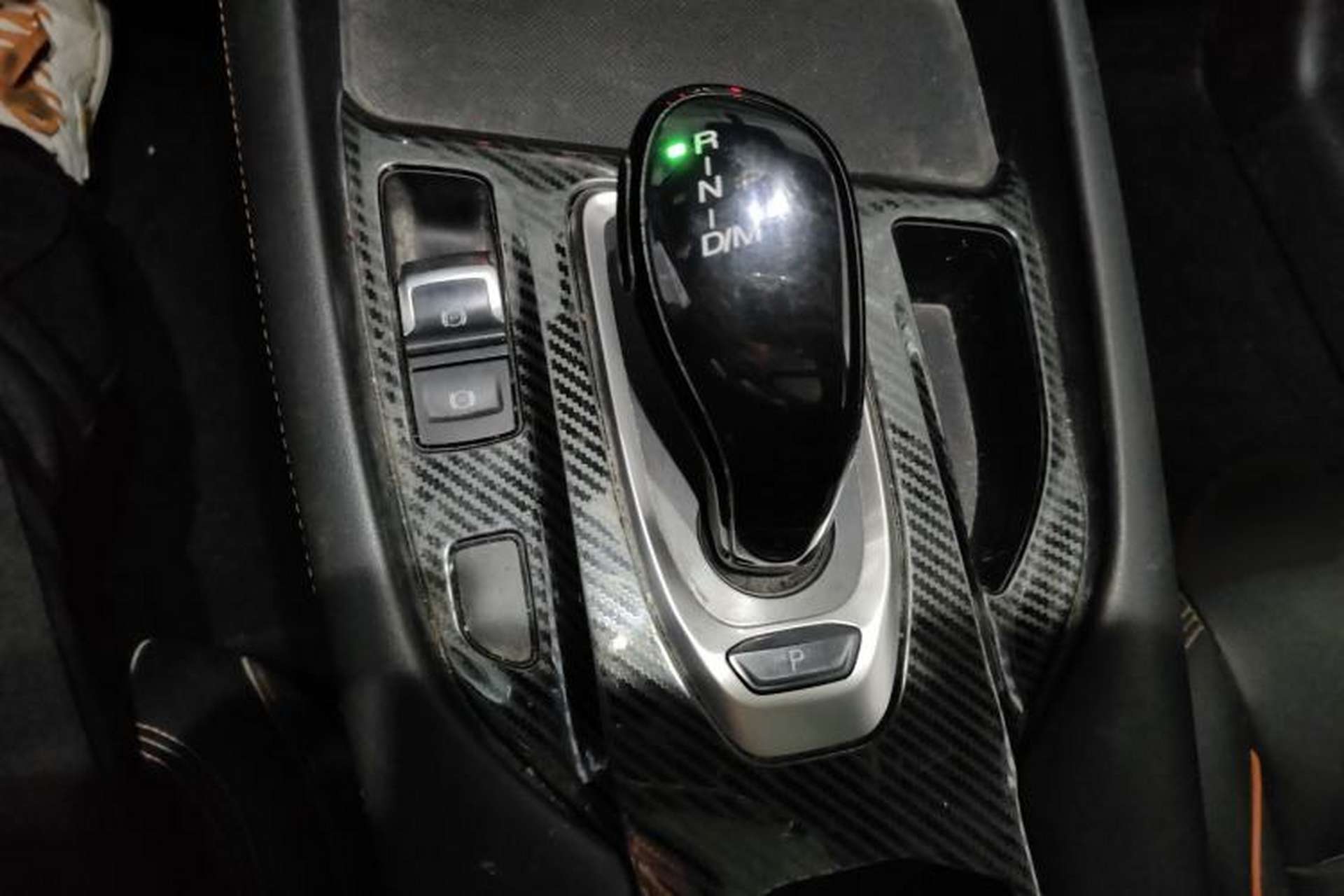 Used Haval F7 2021 2.0T Two-Wheel Drive i-Active Gear Lever