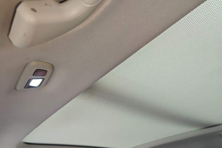 Used Haval F7 2021 1.5T Two-Wheel Drive i-Type Headliner