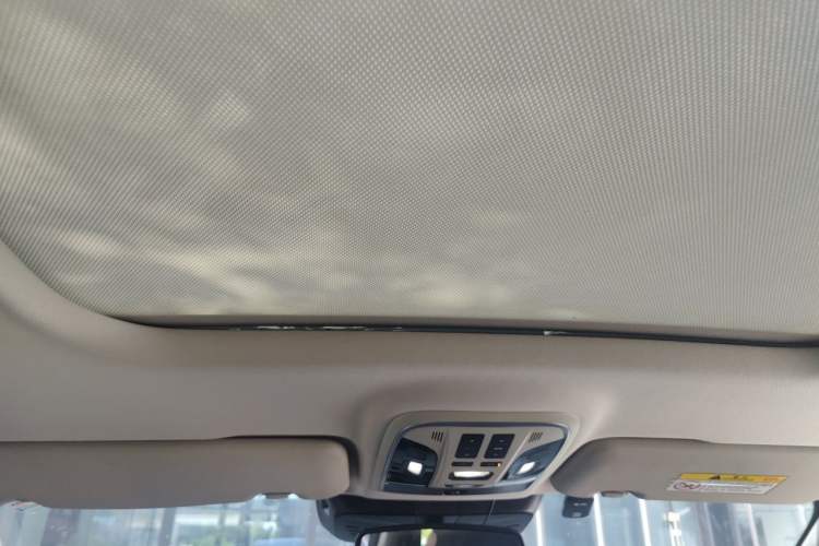 Used Haval F7 2021 2.0T Two-Wheel Drive i-Active Headliner