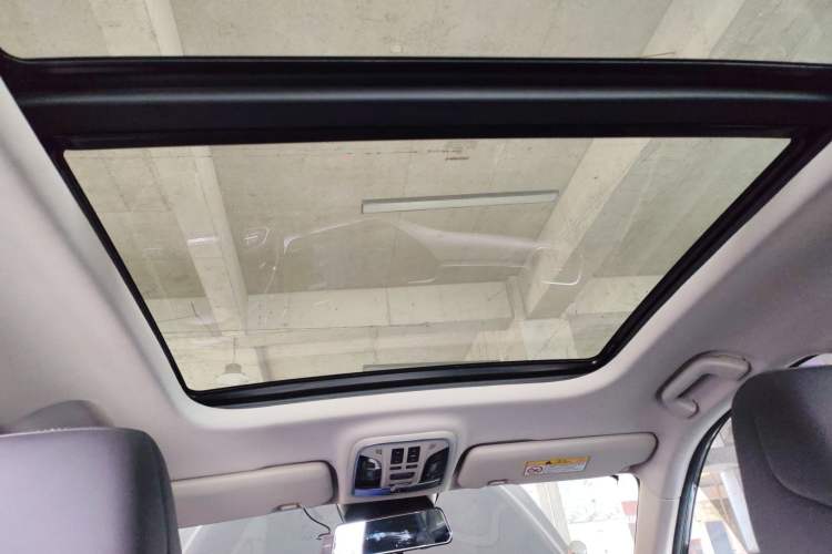Used Haval F7 2021 1.5T Two-Wheel Drive iXuan Headliner