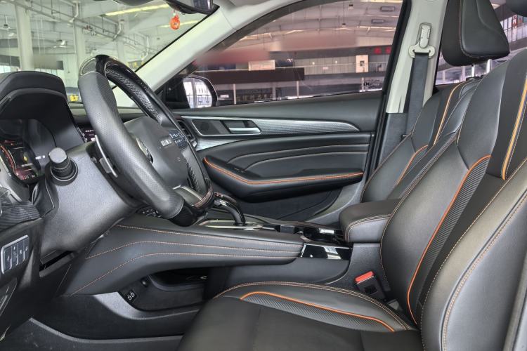 Used Haval F7 2021 2.0T All-Wheel Drive iJoy Interior 2