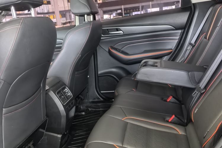 Used Haval F7 2021 2.0T All-Wheel Drive iJoy Interior 3