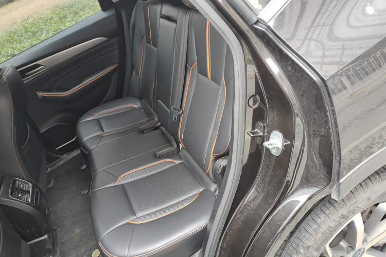 Used Haval F7 2021 1.5T Two-Wheel Drive iXuan Interior 4