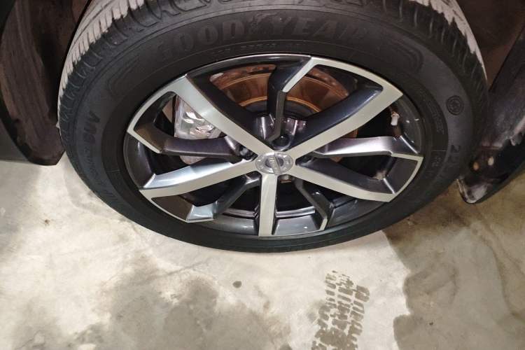 Used Haval F7 2021 1.5T Two-Wheel Drive i-Trend Left Front Wheel Hub