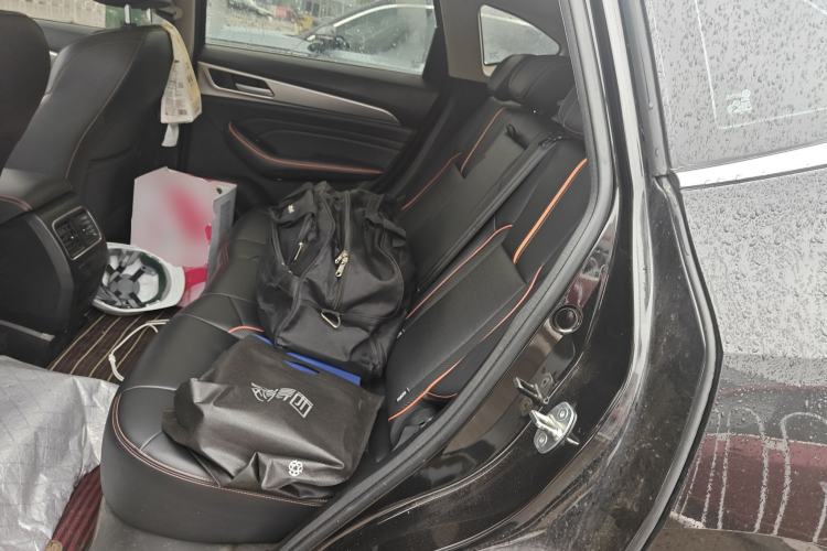 Used Haval F7 2021 1.5T Two-Wheel Drive iXuan Left Rear Seat