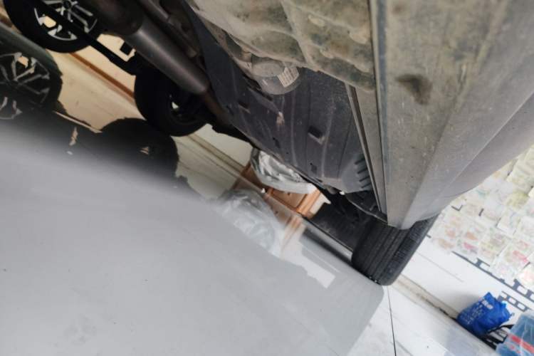 Used Haval F7 2021 1.5T Two-Wheel Drive iXuan Left Side Sill