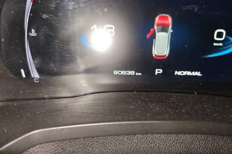Used Haval F7 2021 1.5T Two-Wheel Drive iXuan Odometer Close Up