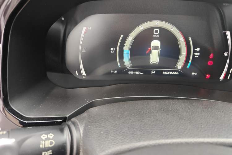 Used Haval F7 2021 1.5T Two-Wheel Drive iXuan Odometer Close Up