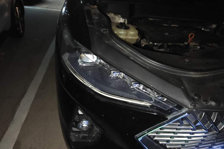 Used Haval F7 2021 1.5T Two-Wheel Drive iXuan Right Front Headlight