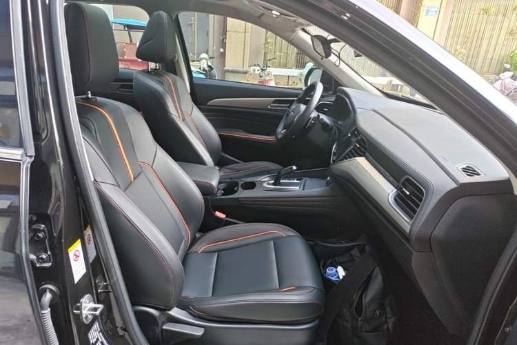 Used Haval F7 2021 1.5T Two-Wheel Drive i-Type Right Front Seat