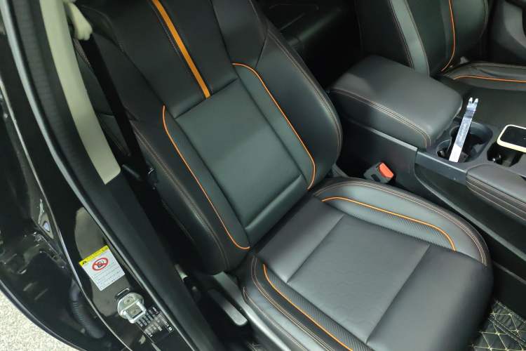 Used Haval F7 2021 1.5T Two-Wheel Drive i-Type Right Front Seat