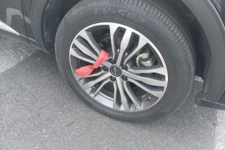 Used Haval F7 2021 2.0T Two-Wheel Drive i-Van Right Front Wheel Hub