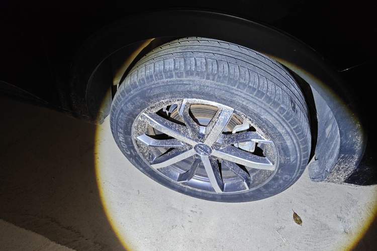 Used Haval F7 2021 1.5T Two-Wheel Drive iXuan Right Front Wheel Hub