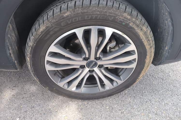 Used Haval F7 2021 2.0T Two-Wheel Drive i-Van Right Front Wheel Hub