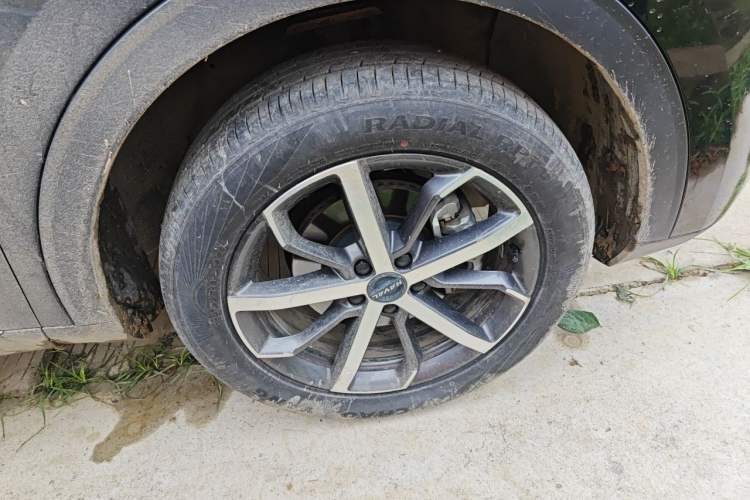Used Haval F7 2021 1.5T Two-Wheel Drive i-Type Right Front Wheel Hub