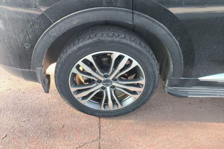 Used Haval F7 2021 2.0T All-Wheel Drive iJoy Right Rear Wheel Hub