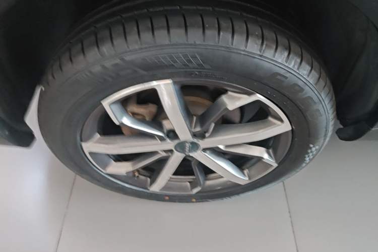 Used Haval F7 2021 1.5T Two-Wheel Drive iXuan Right Rear Wheel Hub