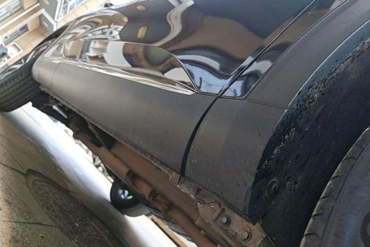 Used Haval F7 2021 1.5T Two-Wheel Drive i-Type Right Side Sill