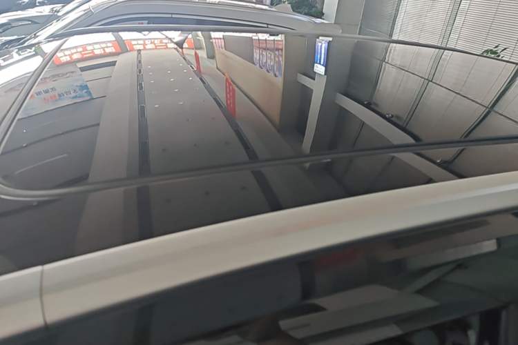 Used Haval F7 2021 1.5T Two-Wheel Drive iXuan Roof
