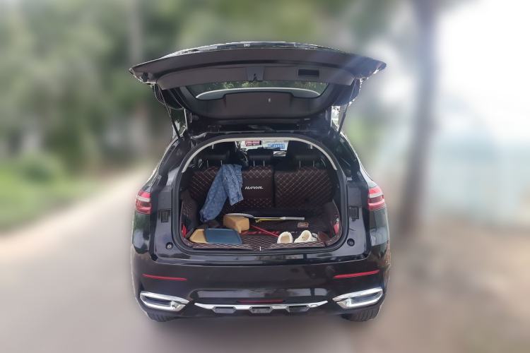 Used Haval F7 2021 1.5T Two-Wheel Drive i-Type Trunk