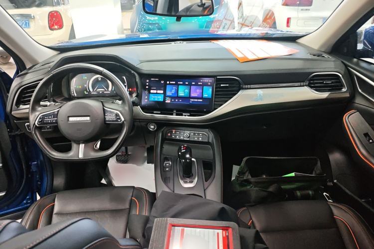 Used Haval F7 2021 2.0T Two-Wheel Drive i-Active Center Console