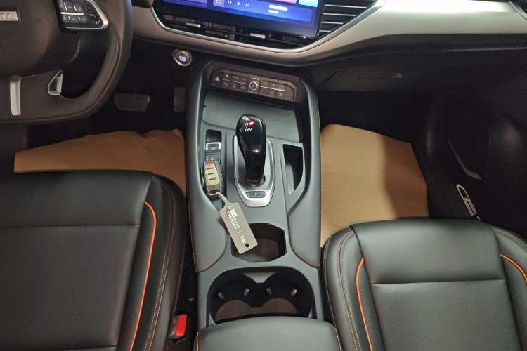 Used Haval F7 2021 1.5T Two-Wheel Drive i-Type Gear Lever