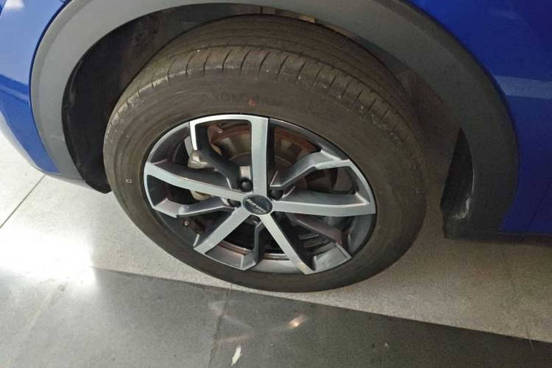 Used Haval F7 2021 1.5T Two-Wheel Drive i-Type Left Front Wheel Hub
