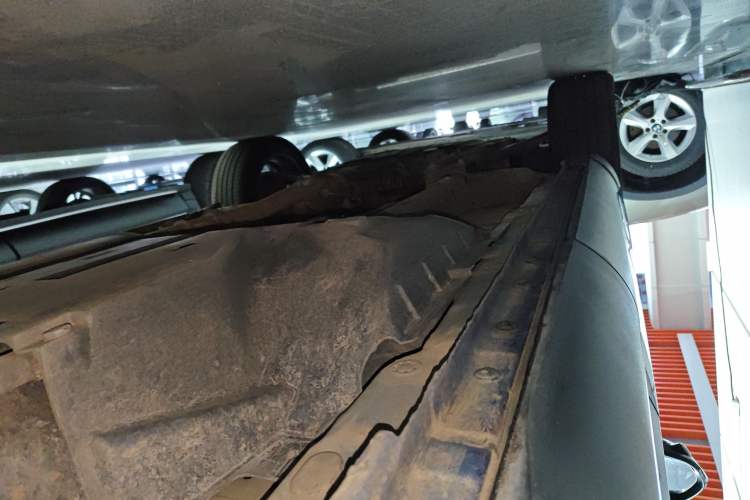 Used Haval F7 2021 1.5T Two-Wheel Drive i-Type Left Side Sill