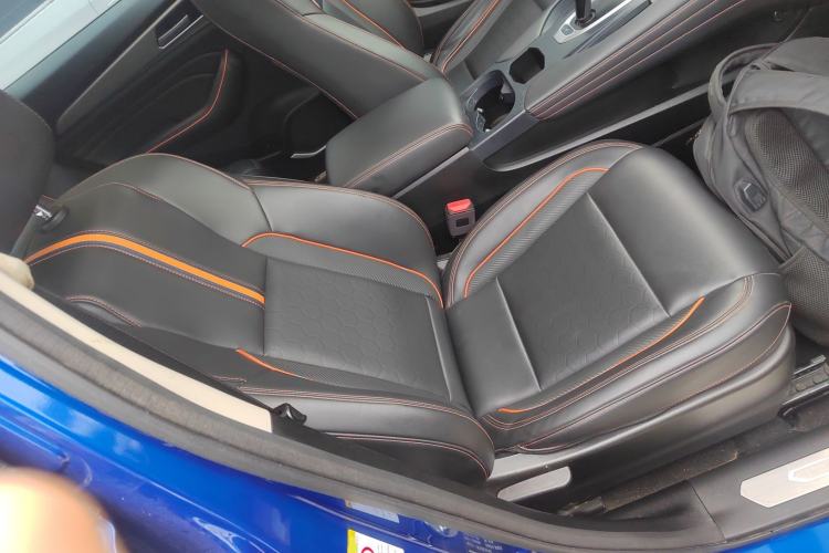 Used Haval F7 2021 1.5T Two-Wheel Drive i-Type Right Front Seat