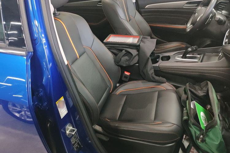 Used Haval F7 2021 2.0T Two-Wheel Drive i-Active Right Front Seat