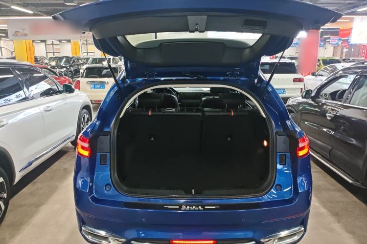 Used Haval F7 2021 2.0T Two-Wheel Drive i-Active Trunk
