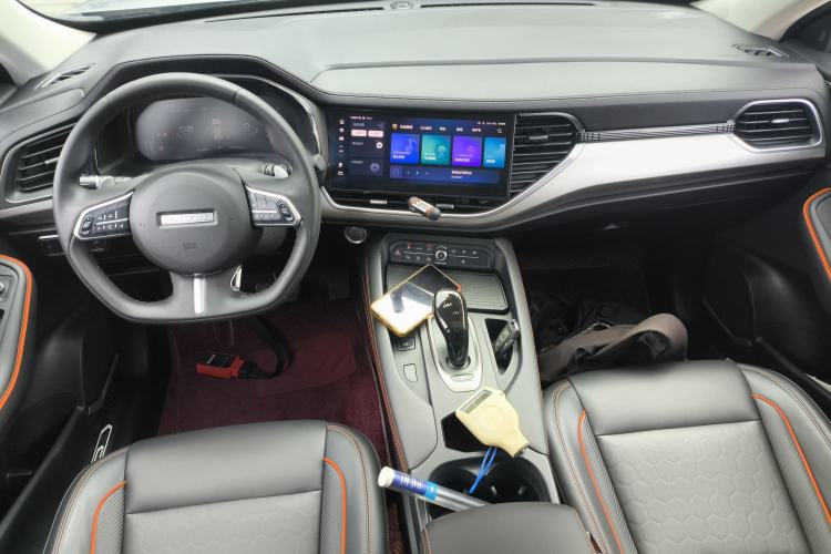 Used Haval F7 2021 1.5T Two-Wheel Drive iXuan Interior 2