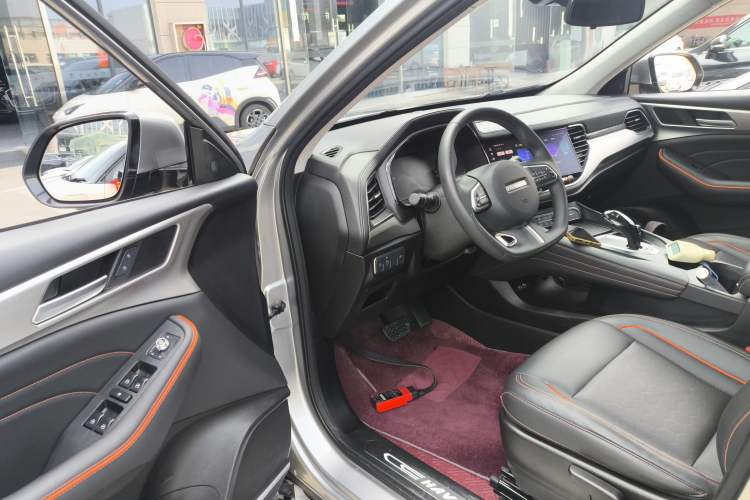Used Haval F7 2021 1.5T Two-Wheel Drive iXuan Interior 3