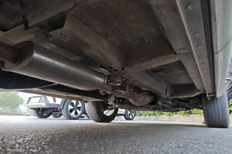 Used Haval F7 2021 2.0T Two-Wheel Drive i-Van Chassis Rear Right