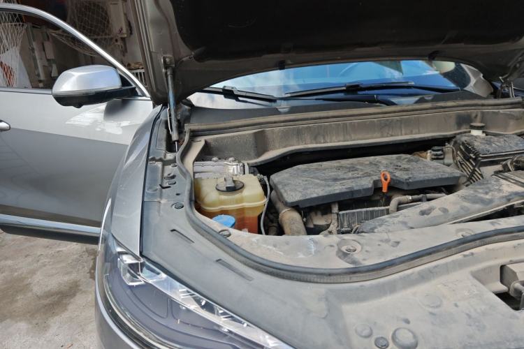 Used Haval F7 2021 1.5T Two-Wheel Drive i-Type Engine Bay Right