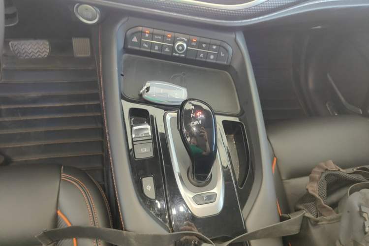 Used Haval F7 2021 1.5T Two-Wheel Drive i-Trend Gear Lever