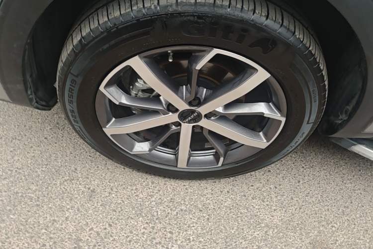 Used Haval F7 2021 1.5T Two-Wheel Drive i-Type Left Front Wheel Hub