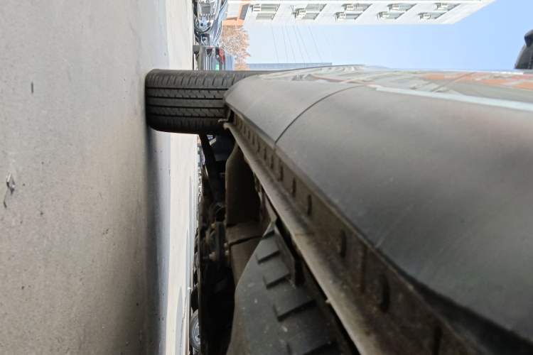 Used Haval F7 2021 1.5T Two-Wheel Drive i-Type Left Side Sill