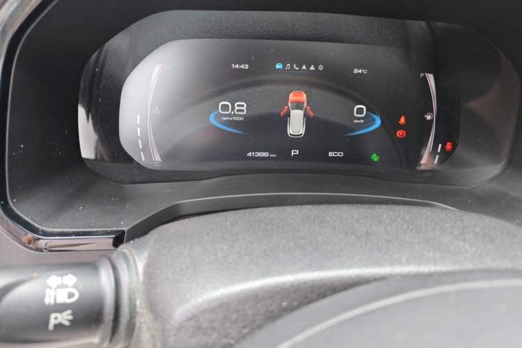 Used Haval F7 2021 1.5T Two-Wheel Drive iXuan Odometer Close Up