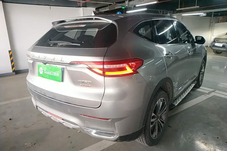 Used Haval F7 2021 2.0T Two-Wheel Drive i-Van Rear Right 45 Deg